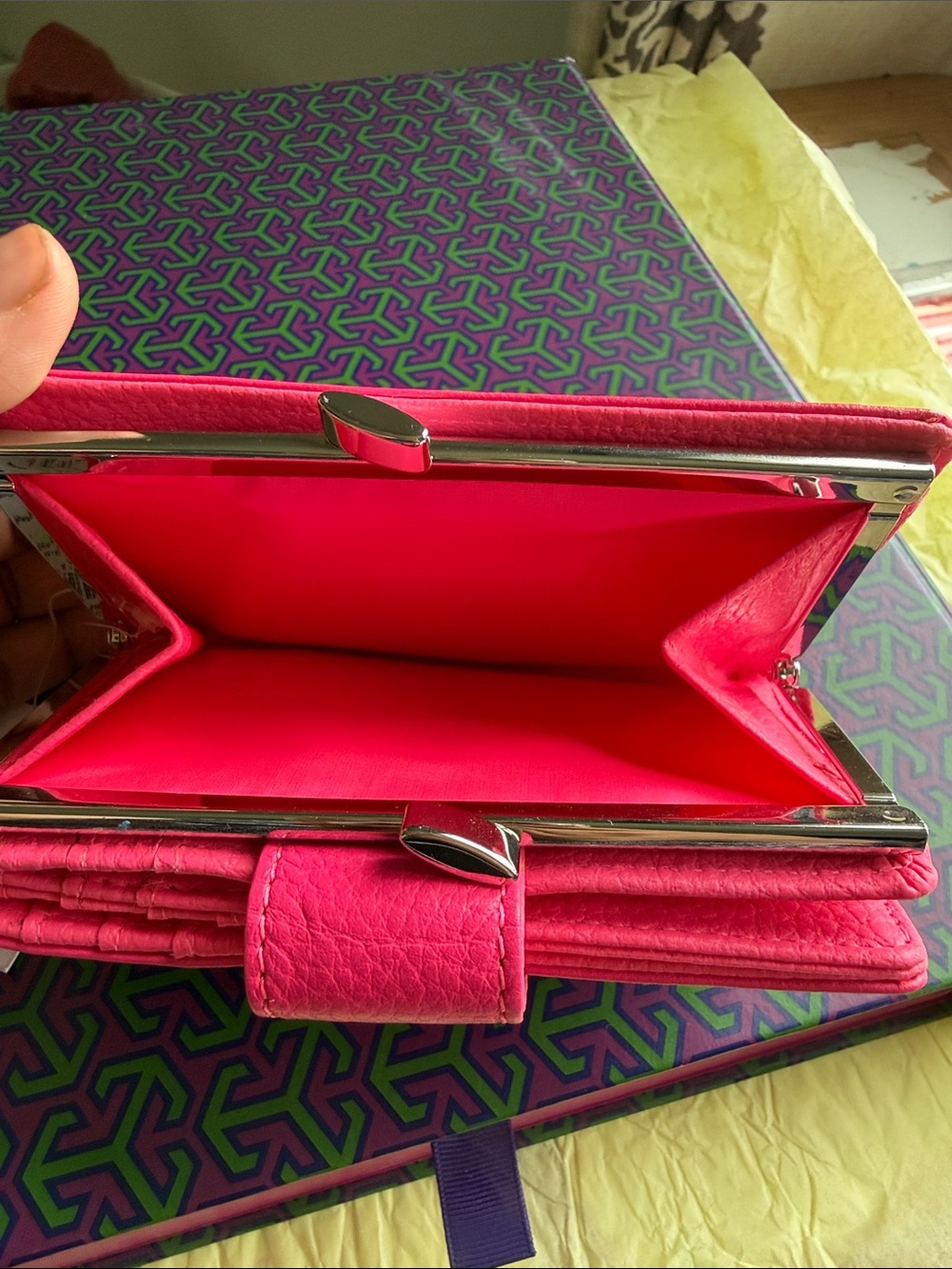 mundi Bright Hot Pink Pebbled Leather Wallet - Picture 7 of 9